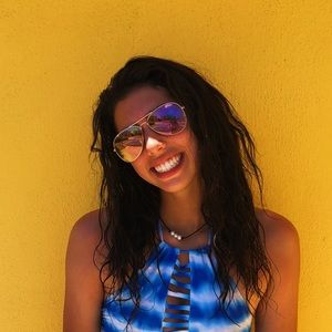 Meet your Posher, Alaina